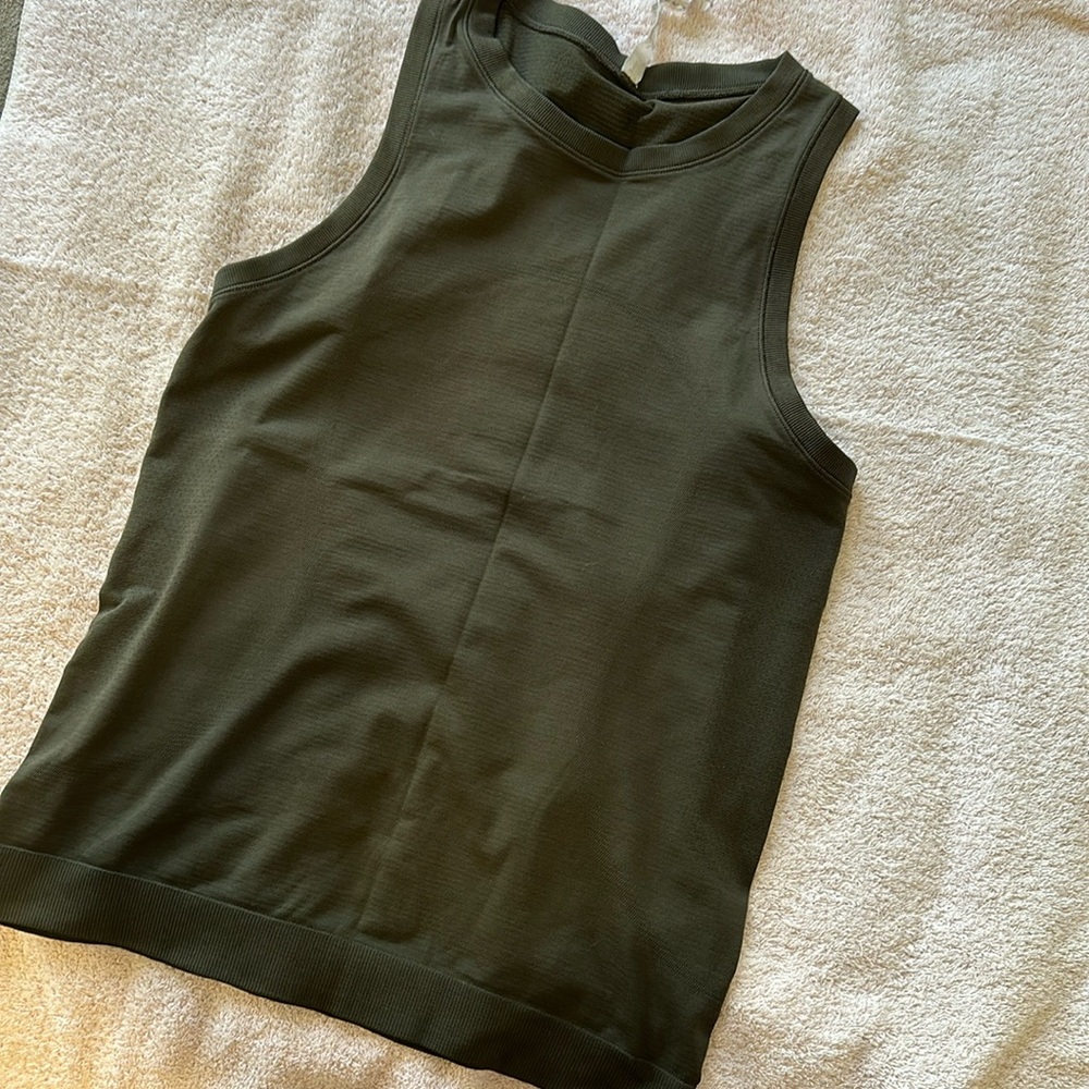 Lululemon breeze relaxed fit sz 4